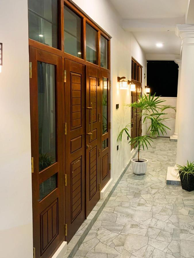 Golden Wave Hotel Ahangama Exterior photo